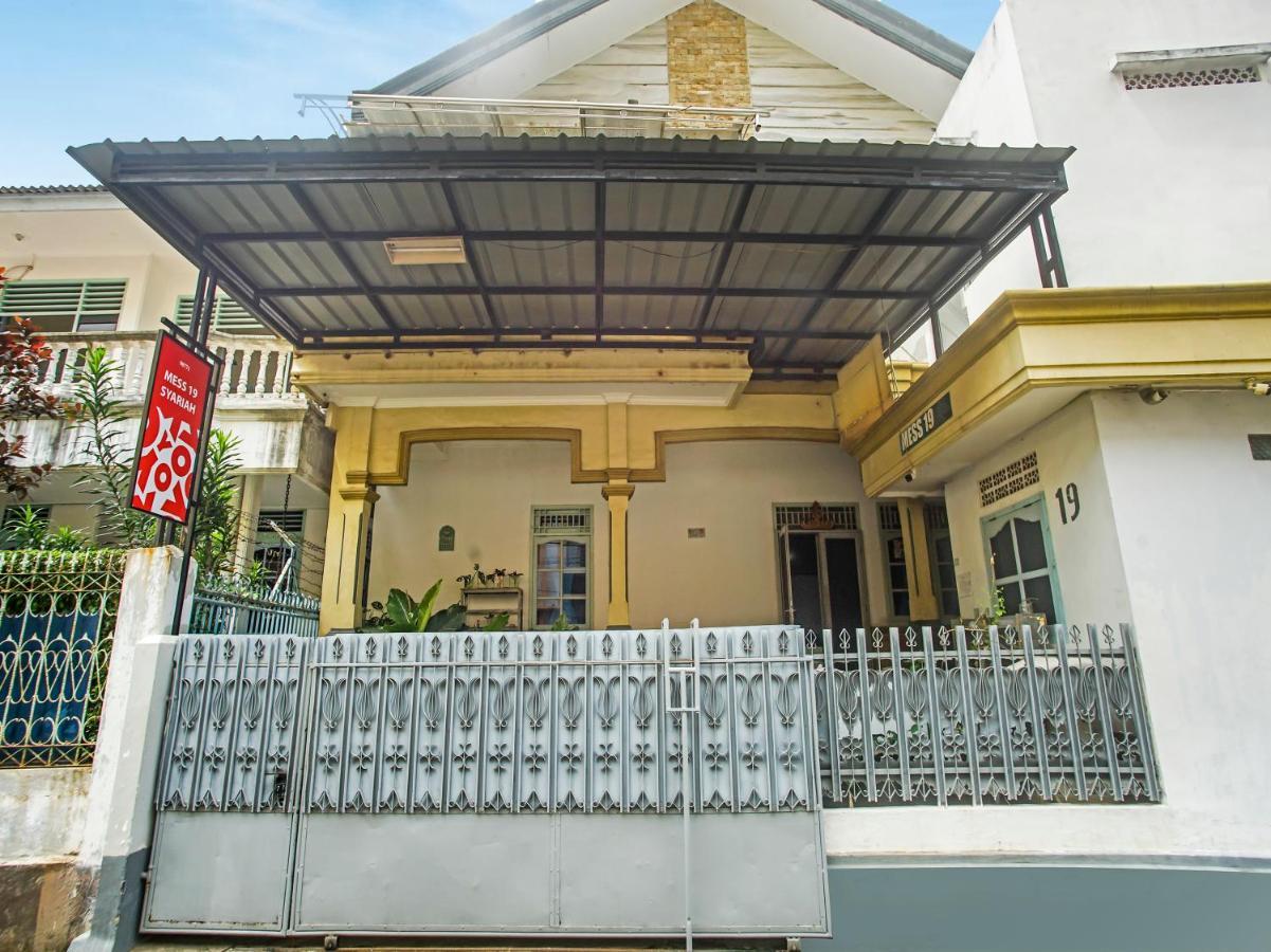 Oyo 90771 Mess 19 Syariah Hotel Bandar Lampung Luaran gambar