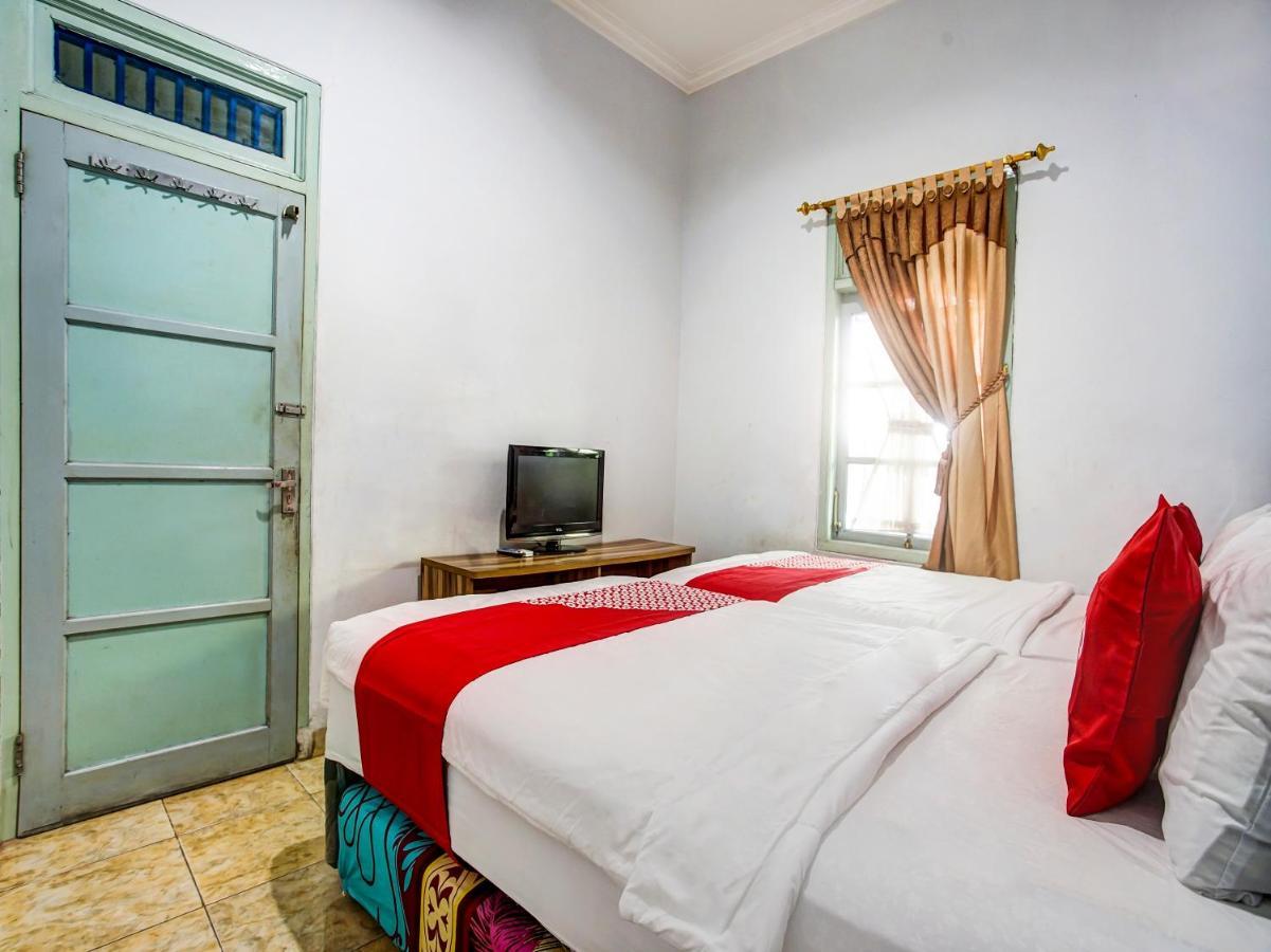 Oyo 90771 Mess 19 Syariah Hotel Bandar Lampung Luaran gambar